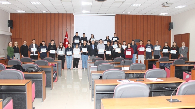 Efeler'de öğrenci meclisi yeni döneme başladı