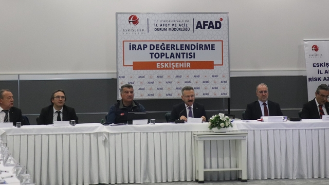 Eskişehir'de afet risklerinin azaltılması için çalışmalar sürüyor
AFAD Deprem ve Risk Azaltma Genel Müdürü Tatar Eskişehir'de incelemelerde bulundu