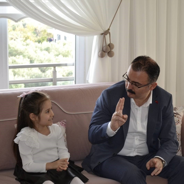 Kaymakam Ateş, öğrencilerin misafiri oldu