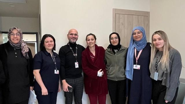 Kütahya Şehir Hastanesi'nde dev yumurtalık kitleleri başarıyla çıkarıldı