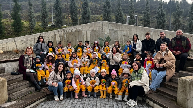 Süs ve Tıbbi Bitkiler Botanik Bahçesi minik ziyaretçilerini ağırladı