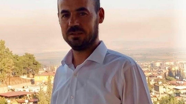 TIR'a çarpan otomobilin sürücüsü öldü