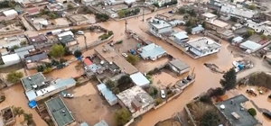 Sağanak nedeniyle su altında alan mahalle ve tarım arazileri havadan görüntülendi
