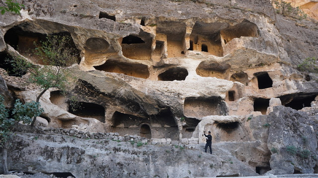 Gabar Dağı'ndaki '7 katlı apartman mağara' doğaseverlerin rotasına girdi