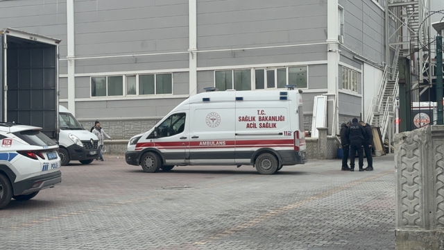 Konya'da şekerleme fabrikasında patlama sonucu 2 kişi yaralandı