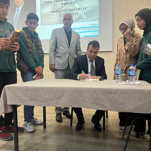 Prof. Dr. Yüksel Özdemir'in "Bir dem hayat" kitabı sinemaya uyarlanıyor
Özd...