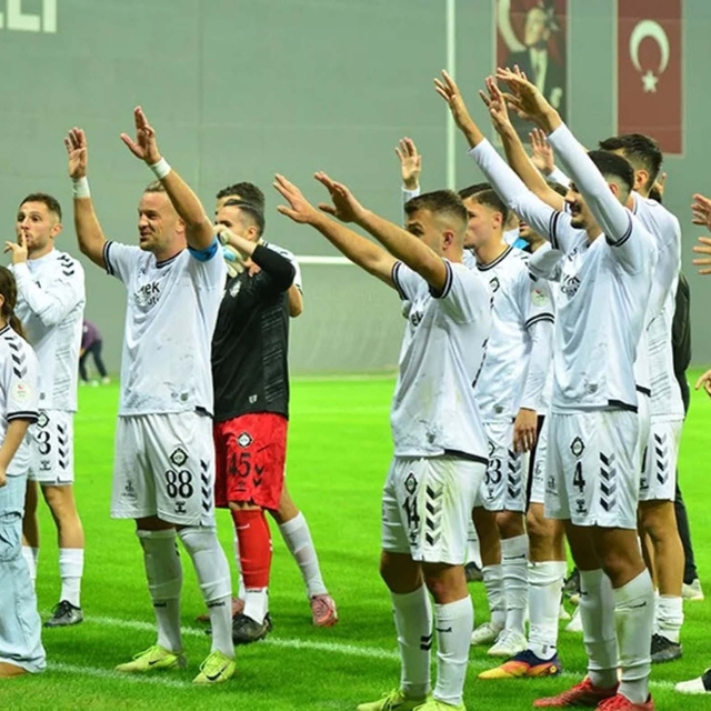 Altay'ın rakibi İzmir Çoruhlu FK