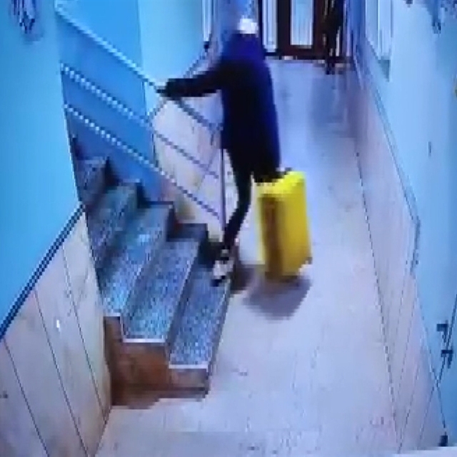 Şarkıcı Güllü'nün kızı ile arkadaşı, Gürcistan ya da Fransa'ya kaçacakmış