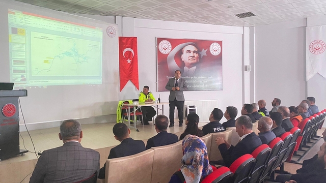 Besni'de kış tedbirleri toplantısı düzenlendi