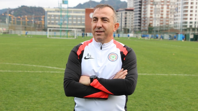 Recep Uçar: "Bu takımı ayağa kaldıracağız, cumartesi bir milat olacak"
Çaykur Rizespor Teknik Direktörü Recep Uçar:
"Türkiye Kupası'nda final oynamak istiyoruz"