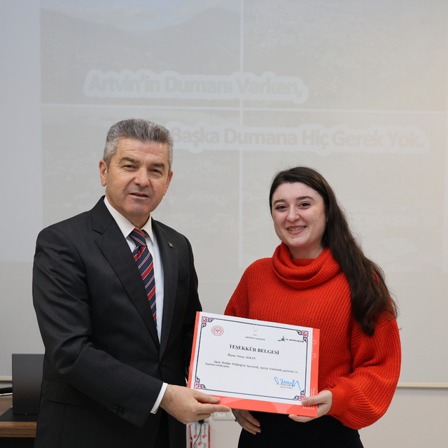 Artvin'de sigara bırakanlara teşekkür belgesi verildi