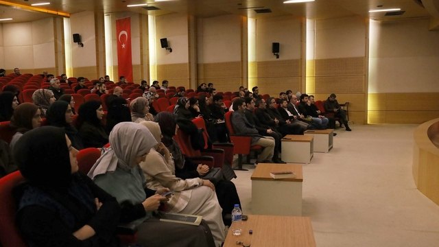 SAÜ'de İslam hukuku ve siyaset felsefesi konuşuldu