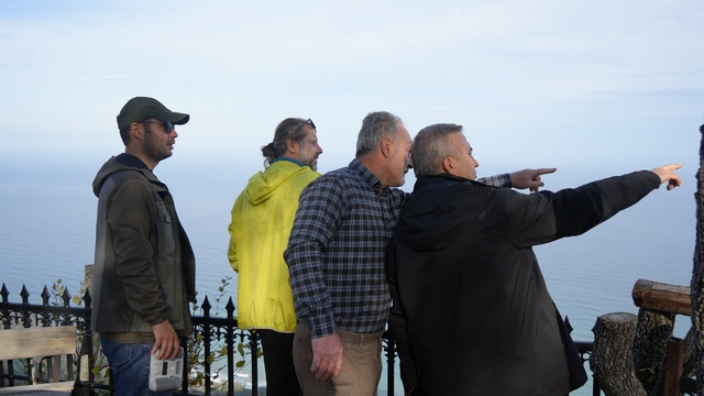 Köylülerin yaptığı teras manzarasıyla ziyaretçileri mest ediyor