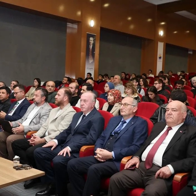 "Geçmişten Geleceğe Gençlik Köprüsü: Ortak Alfabe" programı