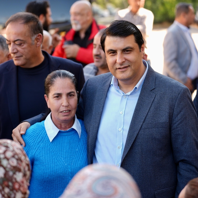 Yılmaz, Mevlana Mahallesi'nde vatandaşlarla buluştu