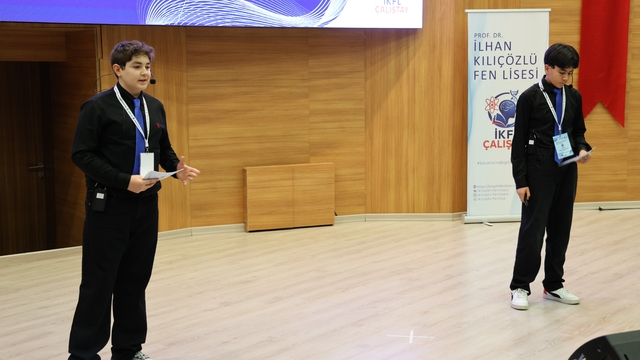 Liseliler anlattı, öğrenci ve velileri dinledi
Prof. Dr. İlhan Kılıçözü Fen Lisesi öğrenci çalıştayı düzenlendi