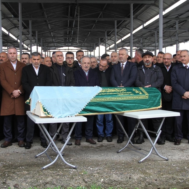 Tuğba öğretmene son görev
Ayvacık Belediye Başkanı Şencan'ın evlat acısı: Ö...