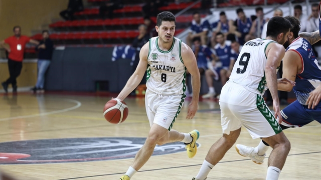 Sakarya Büyükşehir Basketbol Takımı, Çorlu Belediyesini konuk edecek