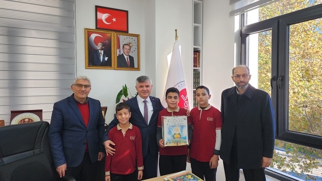 Köyceğizli öğrencilerden yürek ısıtan yardım