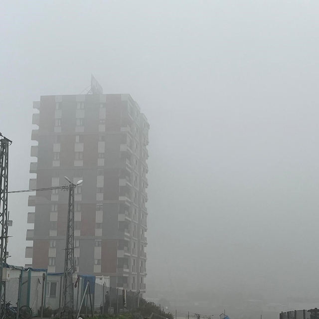 Antakya'da sis etkili oldu