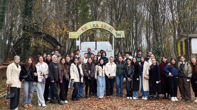 OMÜ'den sokak hayvanlarına destek: Barınağa 312 kilo mama bağışı