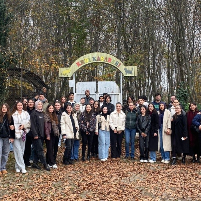 OMÜ'den sokak hayvanlarına destek: Barınağa 312 kilo mama bağışı