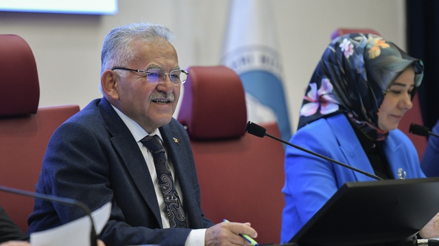 Başkan Büyükkılıç, Kasım ayında medyanın en çok konuştuğu 4. büyükşehir belediye başkanı oldu