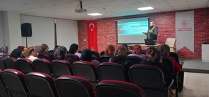 Kadınlara en iyi narkotik polisi anne eğitimi verildi