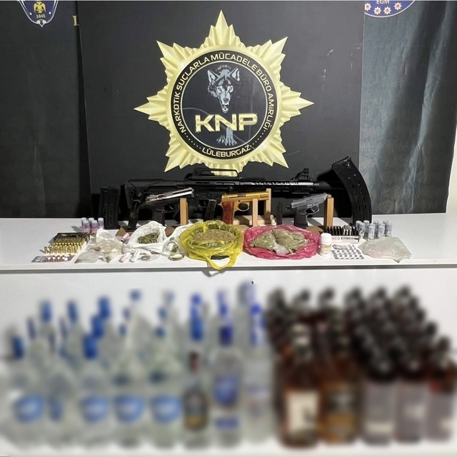 Lüleburgaz'da narkotik operasyonunda 20 gözaltı: Uyuşturucu, kaçak içki ve...