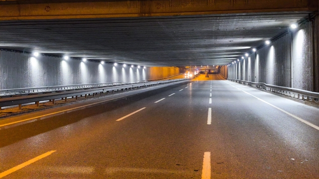 Osmangazi Köprüsü Tüneli'nin aydınlatma sistemi yenilendi