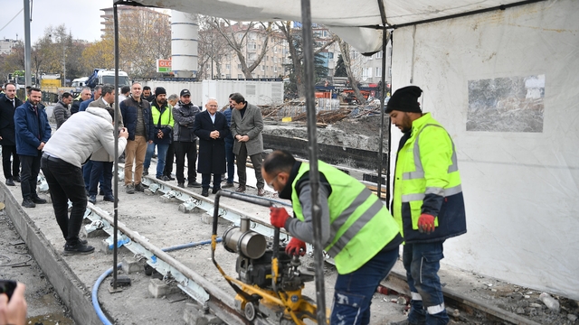 Başkan Büyükkılıç: "Osman Kavuncu - DSİ Kavşağı'nda tramvay hattı hizmete giriyor"