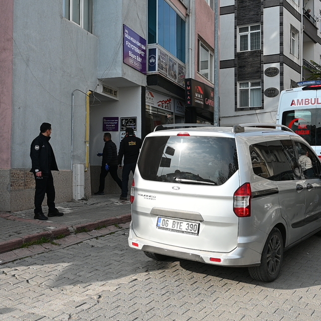 Kayınpederinin tabanca ile vurduğu Eser de yaşam mücadelesini kaybetti