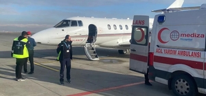 Ambulans uçak, 4 günlük bebek için havalandı