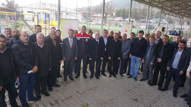 Pozantı ilçesinde üreticilere makine, ekipman ve hayvancılık desteği verildi