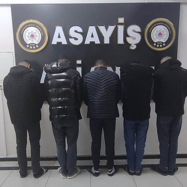 Gaziantep'te iki iş yerine silahla ateş edilmesine ilişkin 5 şüpheli yakala...