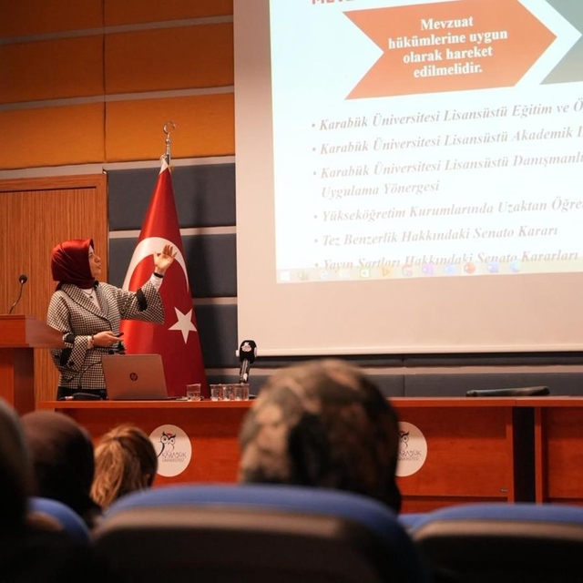 KBÜ'de "Tez Yazım Atölyesi" programı tamamlandı