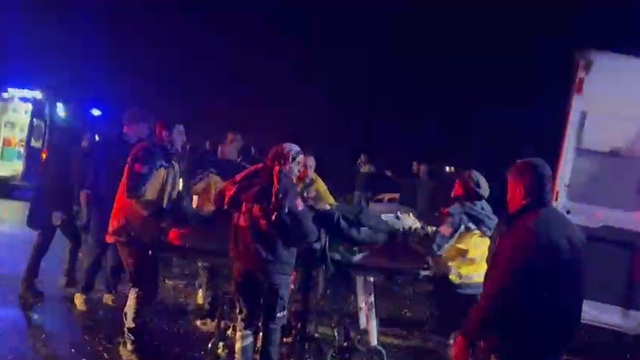 Mardin'de 3 aracın karıştığı kazada 3 ölü, 6 yaralı (2)