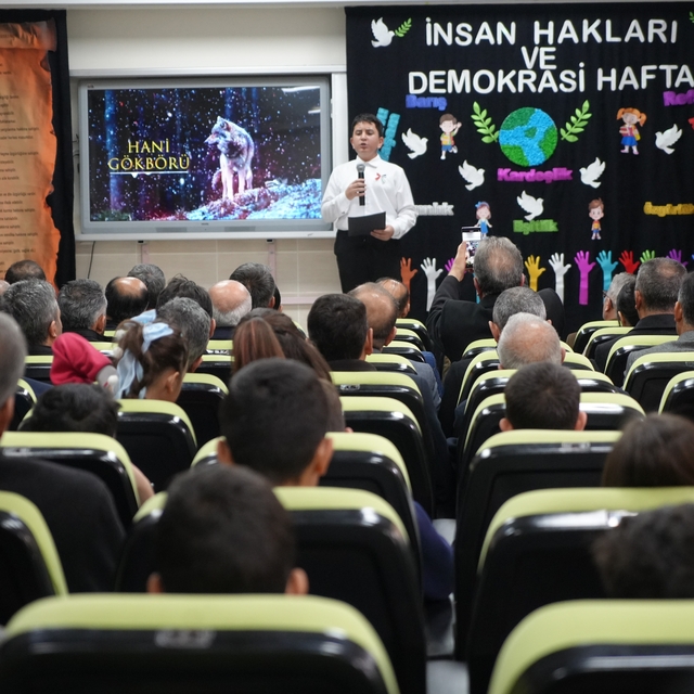 İnsan Hakları Günü'nde Filistin ve Doğu Türkistan vurgusu yapıldı