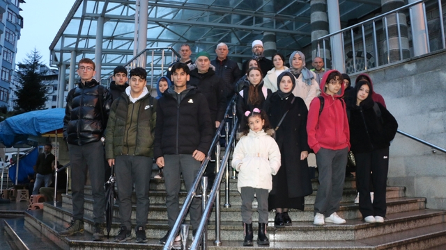 Of'ta öğrenciler sabah namazında buluştu