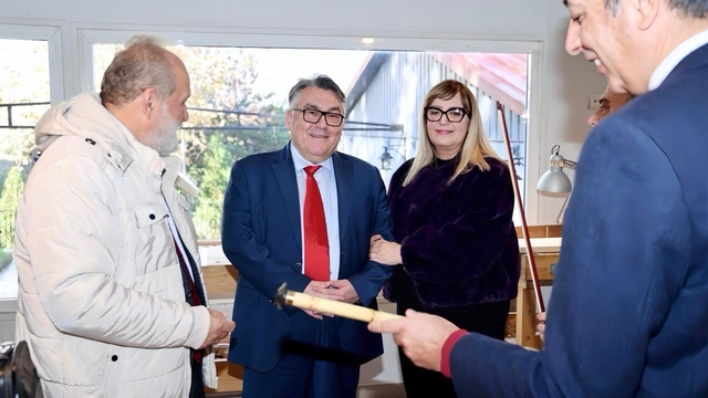 Rektör Özölçer ile Yazar Dr. Sait Başer, BEUN Çalgı Yapım Atölyesini ziyaret etti