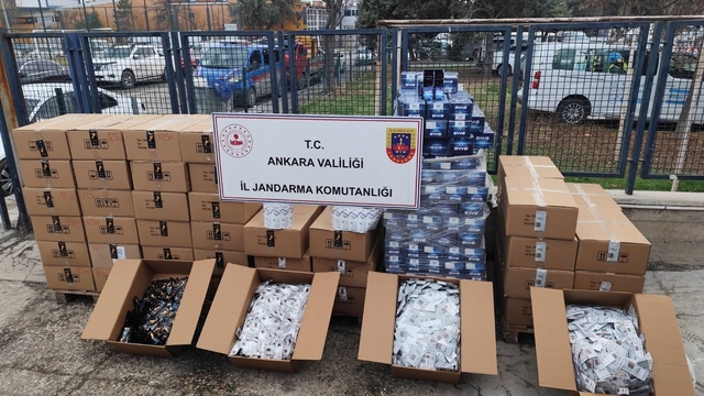 Ankara'da 127 bin 600 cinsel içerikli ürün ile 7 bin sahte etiket ele geçirildi