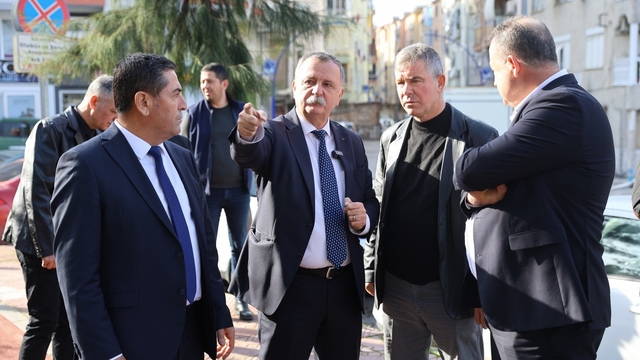 Başkan Balaban Kaynak'ta vatandaşı dinledi