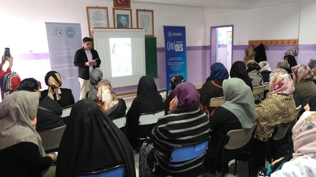 Tokat Gaziosmanpaşa Üniversitesi yolları aşıyor, sağlık taşıyor