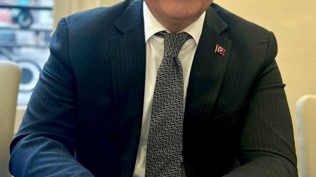 Milletvekili Mustafa Canbey'in adını kullanarak dolandırıcılık yapan 2 kişi tutuklandı