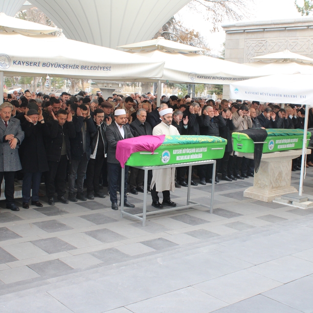 Nuray Tekinsoy toprağa verildi