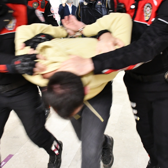 Üniversitesi Hastanesi'nde rehine ve şiddet kodu verildi