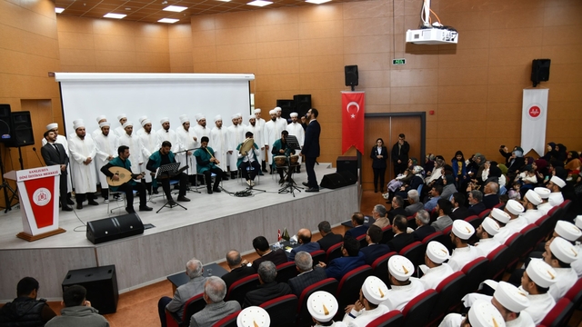 Şanlıurfa'da 145 aday din görevlisi için mezuniyet töreni yapıldı