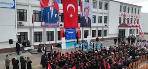 "Düzce eğitim öğretimde otobana çıkacak"
İsmetpaşa Ortaokul törenle hizmete...