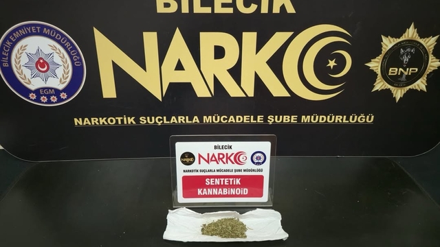Bilecik'te üzerinde uyuşturucu bulunan şüpheli yakalandı