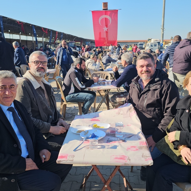 Nazilli Belediyesi Fen İşleri Müdürlüğü'nden keşkek hayrı